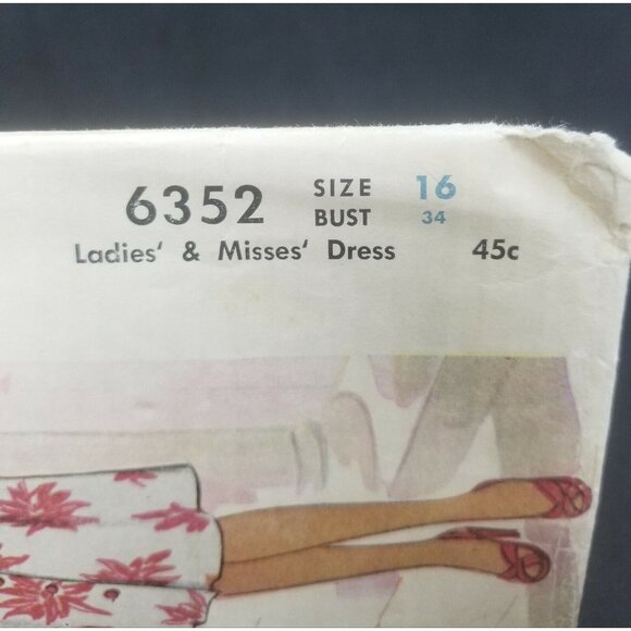 McCall 1946 WW2 Ladies Misses Dress Keyhole Sewing Pattern #6352 Size 16 Bust 34 - Picture 3 of 3